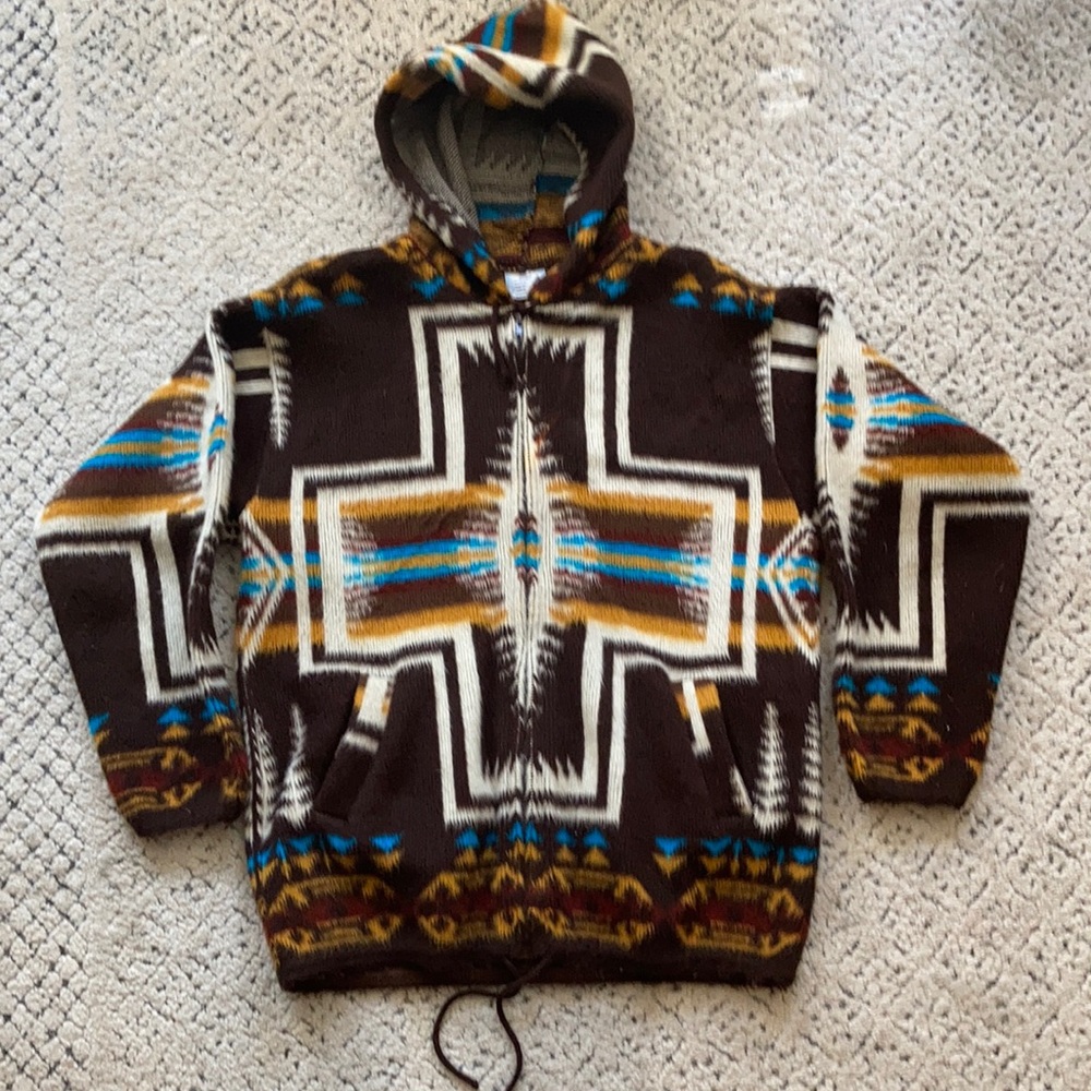 Men’s wool hooded sweater